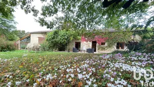 Maison traditionnelle à Clussais-la-Pommeraie (79190)