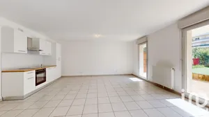 Appartement à Meyzieu (69330)