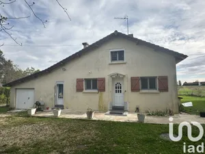 House at Égriselles-le-Bocage (89500)