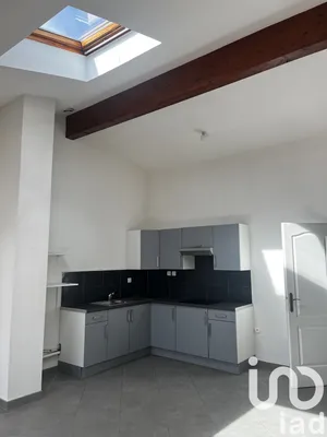 Apartment at Villenave-d'Ornon (33140)