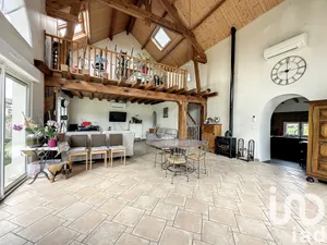 Maison traditionnelle à La Queue-en-Brie (94510)