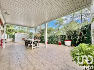 Maison à Roquebrune-sur-Argens (83520)