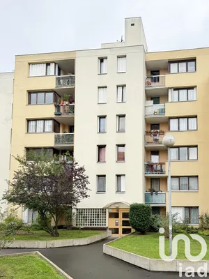 Apartment at Bobigny (93000)