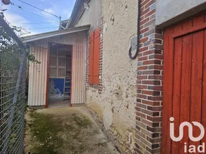 Village house at La Celle-Saint-Cyr (89116)