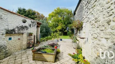 Maison de campagne à Meschers-sur-Gironde (17132)