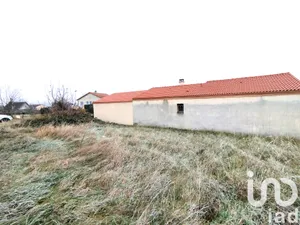 Terrain à bâtir à Mezel (63115)