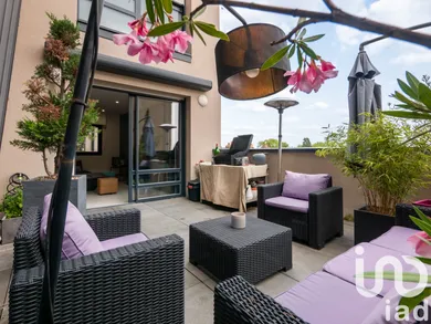 Apartment at Le Mans (72000) — 2/11