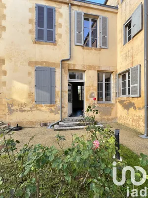 Apartment in La Rochelle (17000)