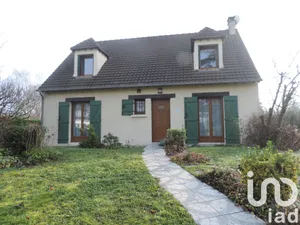 Maison traditionnelle à Saint-Fargeau-Ponthierry (77310)