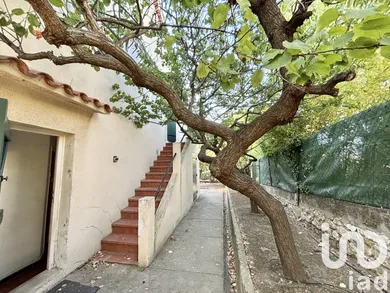 Maison à Toulon (83000)