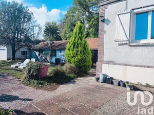 Townhouse at Troyes (10000)