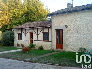 Maison traditionnelle à Bonneville et saint avit de fumadières (24230)
