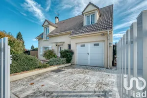House at Serris (77700)