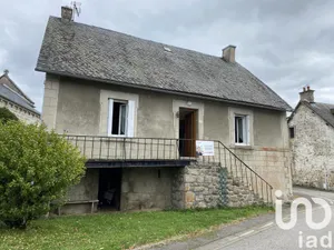 Village house at Saint-Merd-la-Breuille (23100)