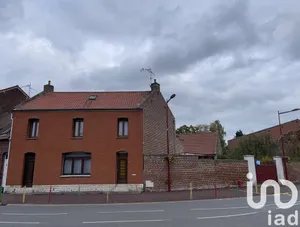 Traditional house at Monchecourt (59234)