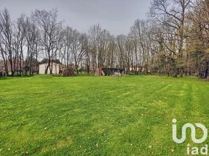 Terrain à bâtir à Marigny-Chemereau (86370)