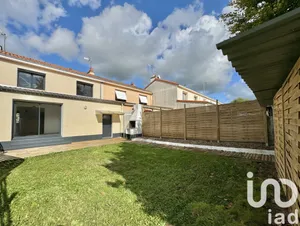 Townhouse at SAINT MACAIRE EN MAUGES (49660)