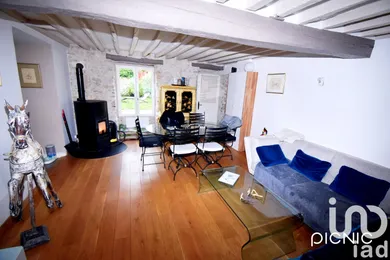 Traditional house at Senlis (60300)