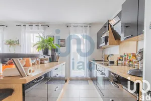 Apartment at Yerres (91330)