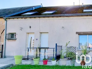 Village house at Oinville-Saint-Liphard (28310)
