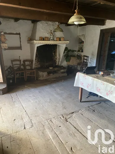 Maison de village à Laval-Roquecezière (12380)