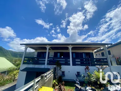 House at Saint-Joseph (97480)