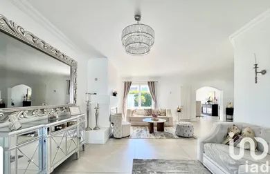 Traditional house at Chelles (77500)