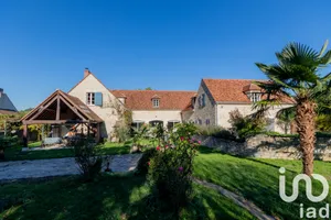 Park home at Vienne-en-Arthies (95510)