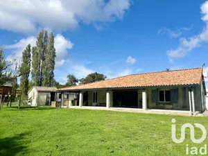 Park home at Chepniers (17210)