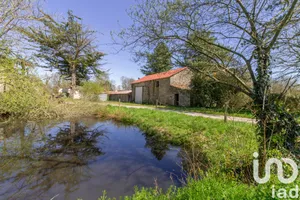 Grange à Beaufou (85170)