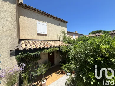 House at COGOLIN (83310)