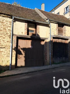 Parking à Ligny-le-Châtel (89144)