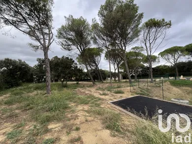 Terrain à bâtir à Tavel (30126)