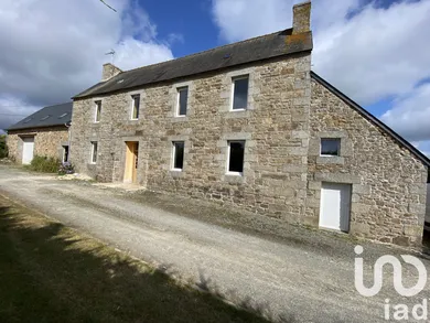 Longère à Pluzunet (22140)