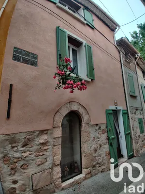 Village house at Puget-Ville (83390)