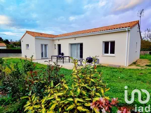 Detached at Vouillé (86190)