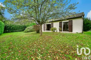 House in Buc (78530)