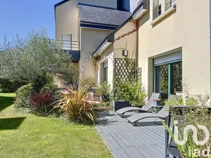 Architectural house at Vern-sur-Seiche (35770)