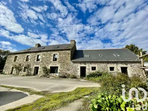 Park home at Mûr-de-Bretagne (22530)