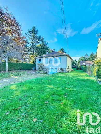 Traditional house at Ozouer-le-Voulgis (77390)