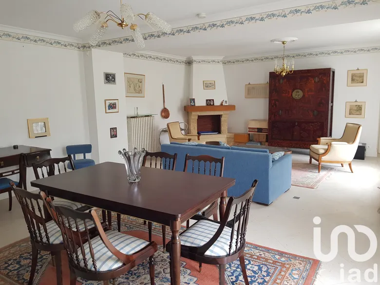 Maison 7 pièces 200 m² · à Asnières-en-Montagne · 200 m² · 180 000 €