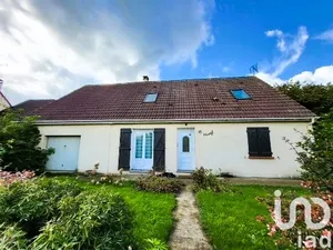 House at La Chapelle-Rablais (77370)