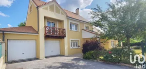 Maison à Magny-le-Hongre (77700)