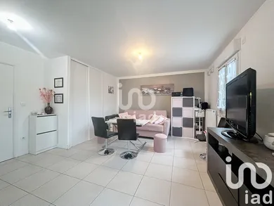 Apartment at Sartrouville (78500) — 2/5