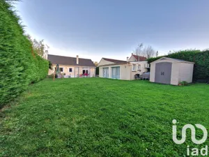 Traditional house at Santeny (94440)