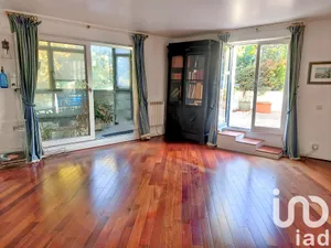 Apartment at Villeneuve-la-Garenne (92390)