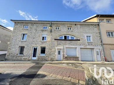 Building at Vaulx-Milieu (38090)