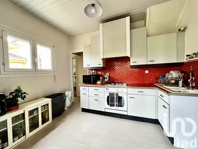 Maison à Saint-André-les-Vergers (10120) — 2/11