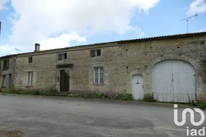 Maison de campagne à Souvigné (16240)