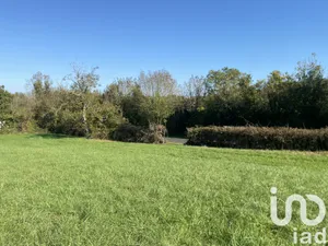 Terrain à bâtir à Bessines (79000)